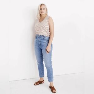 Madewell The Mom Jean Melva Wash K9935